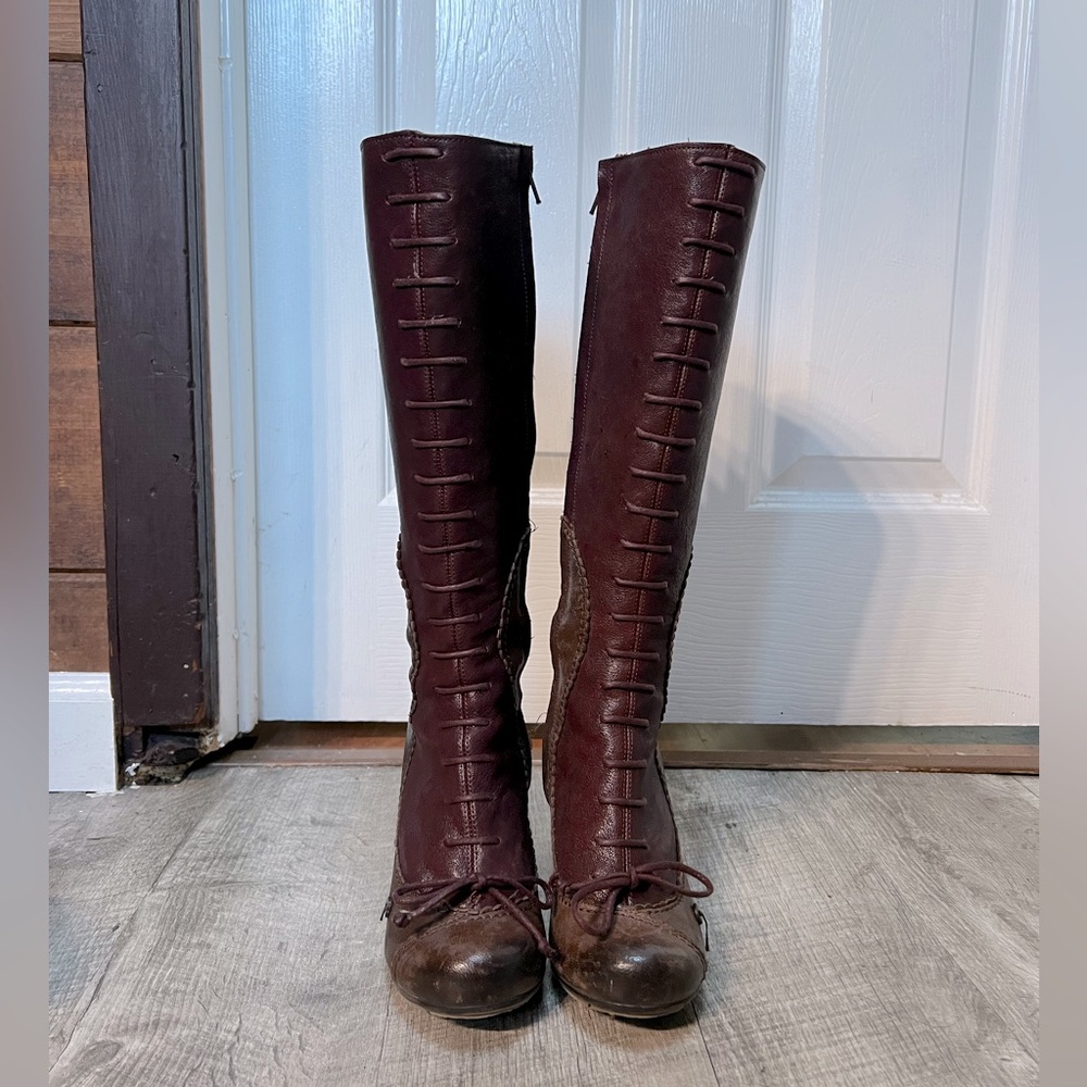 Retro laced-up leather tall boots - EU36 made in Portugal